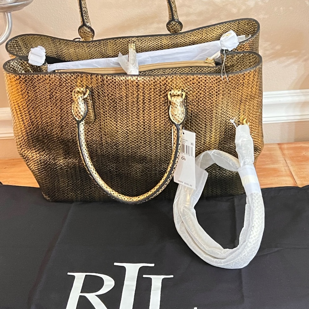 New beautiful tote bag less the price original color gold